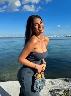 Amanda Trivizas Free Pics Galleries