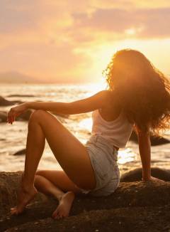 Aliya Kiss Babe Of The Day