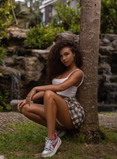 Aliya Kiss Babe Of The Day