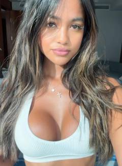 Mae Urno Babe Of The Day