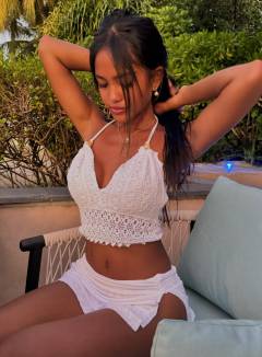 Mae Urno Babe Of The Day