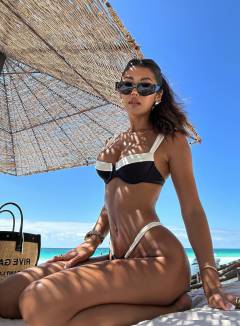 Jenn Lee Babe Of The Day