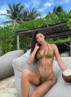 Jenn Lee Babe Of The Day