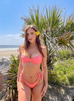 Kitty Kat Babe Of The Day