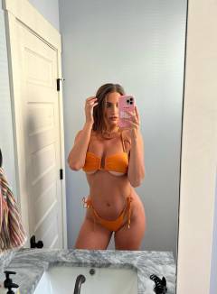 Kitty Kat Babe Of The Day