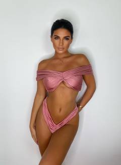 Rebecca Jarvis Babe Of The Day