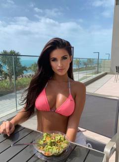 Rebecca Jarvis Babe Of The Day