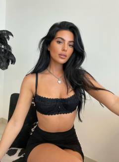 Rebecca Jarvis Babe Of The Day