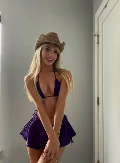 Meghan Sarah Babe Of The Day