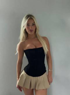 Meghan Sarah Babe Of The Day