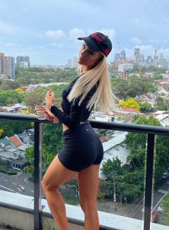 Julia Cavanagh Free Pics Galleries