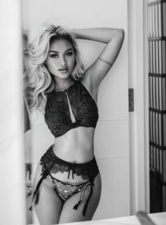 Alyssa Rata Free Pics Galleries