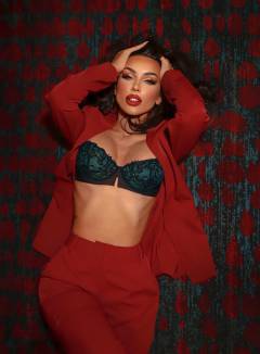 Sefora Pop Free Pics Galleries