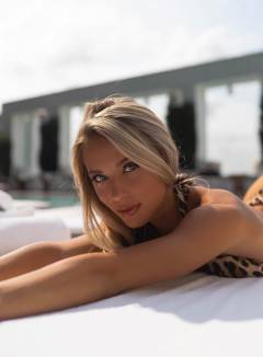 Sarah Houchens Free Pics Galleries