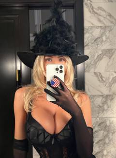 Natalie Lee Free Pics Galleries