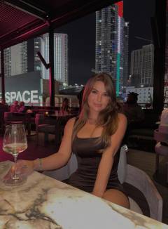 Sofia Bevarly Babe Of The Day