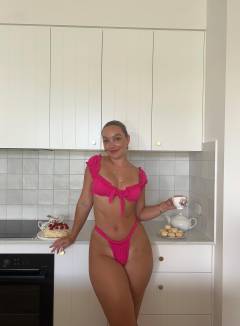 Paris Jacobson Babe Of The Day