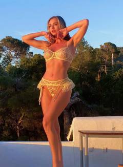 Dominique Eme Babe Of The Day