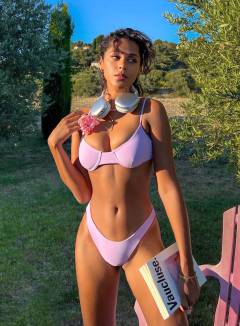 Mel Vetra Babe Of The Day