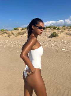 Mel Vetra Babe Of The Day