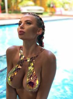 Anastasia Skyline Babe Of The Day