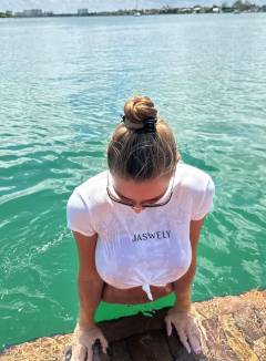 Anastasia Skyline Babe Of The Day