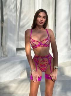 Anastasia Skyline Babe Of The Day