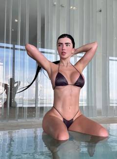 Ariana James Free Pics Galleries