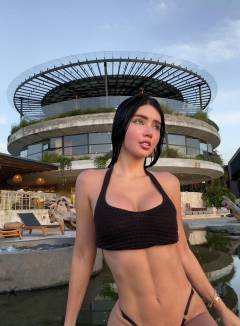 Ariana James Free Pics Galleries