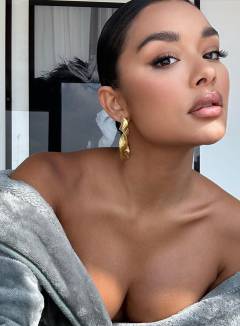 Muriel Villera Free Pics Galleries