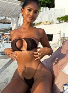 Mae Urno Free Pics Galleries