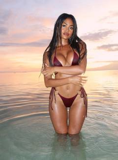 Mae Urno Free Pics Galleries