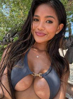 Mae Urno Free Pics Galleries