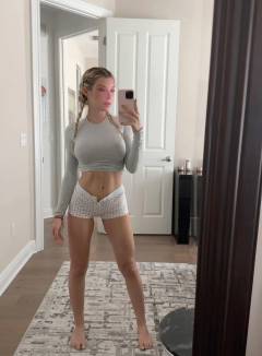 Kyla Yesenosky Free Pics Galleries