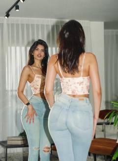 Yael Aris Free Pics Galleries