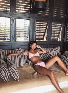 Erika Wheaton Free Pics Galleries