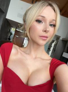 Natalie Levin Free Pics Galleries